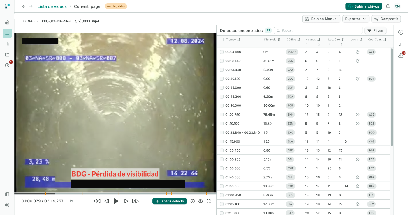 Layout 2 — vídeo y tabla a pantalla completa. Vista de inspección de cliente, layout 2: vídeo más grande a la izquierda y tabla de defectos ocupando el resto del ancho, sin panel de contexto lateral