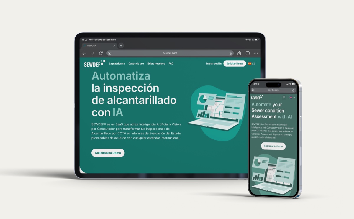 Mockup de portada de la landing comercial de SEWDEF en tablet y móvil: titular 'Automatiza la inspección de alcantarillado con IA', en español e inglés